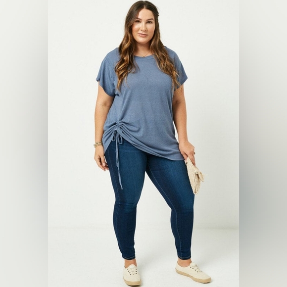 T-Shirt with Adjustable Cinched Drawstring Detail - 3XL - Picture 3 of 7